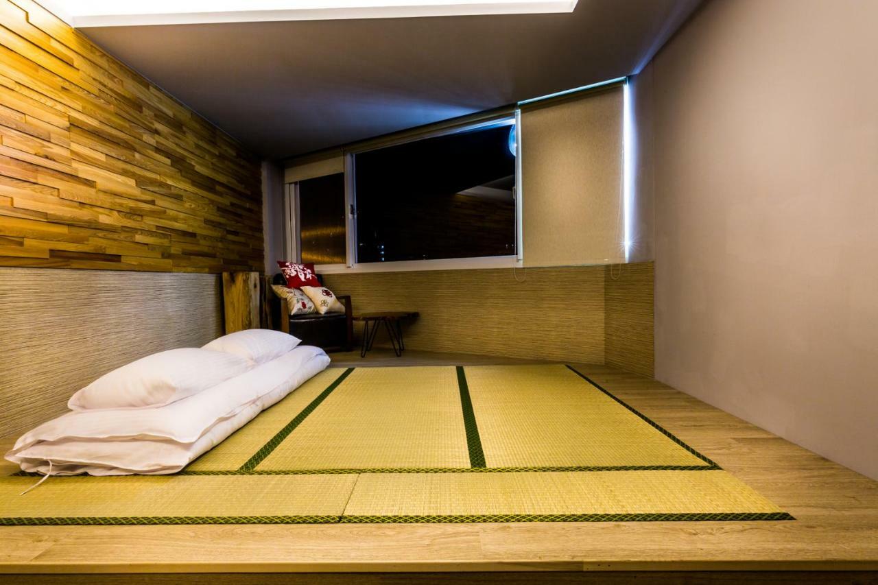 Slow Soup Hot Spring Hotel Цзяоси Экстерьер фото